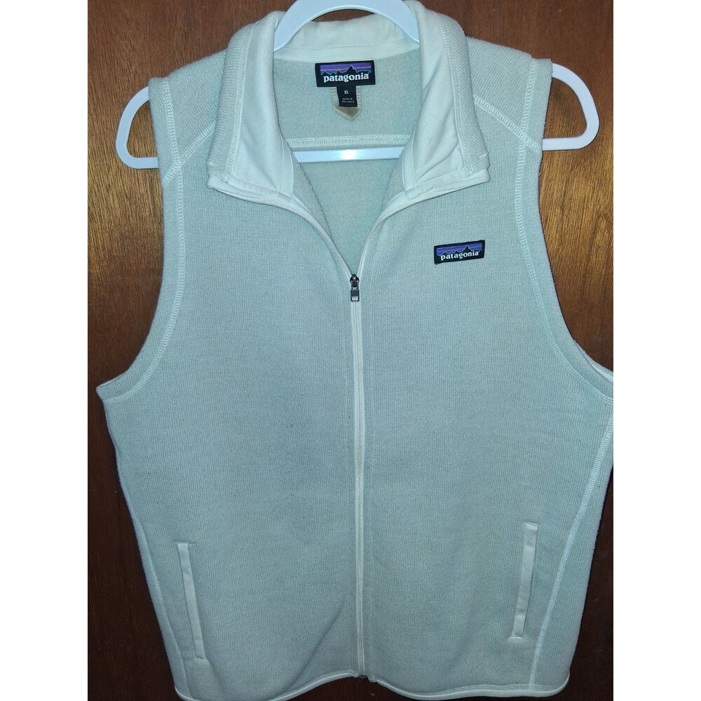 Patagonia Better Sweater Fleece Vest Women’s XL oatmeal beige color